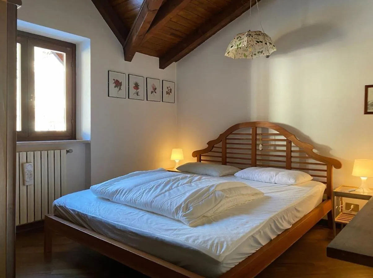 Mansarda Bucaneve Villa d'Allegno