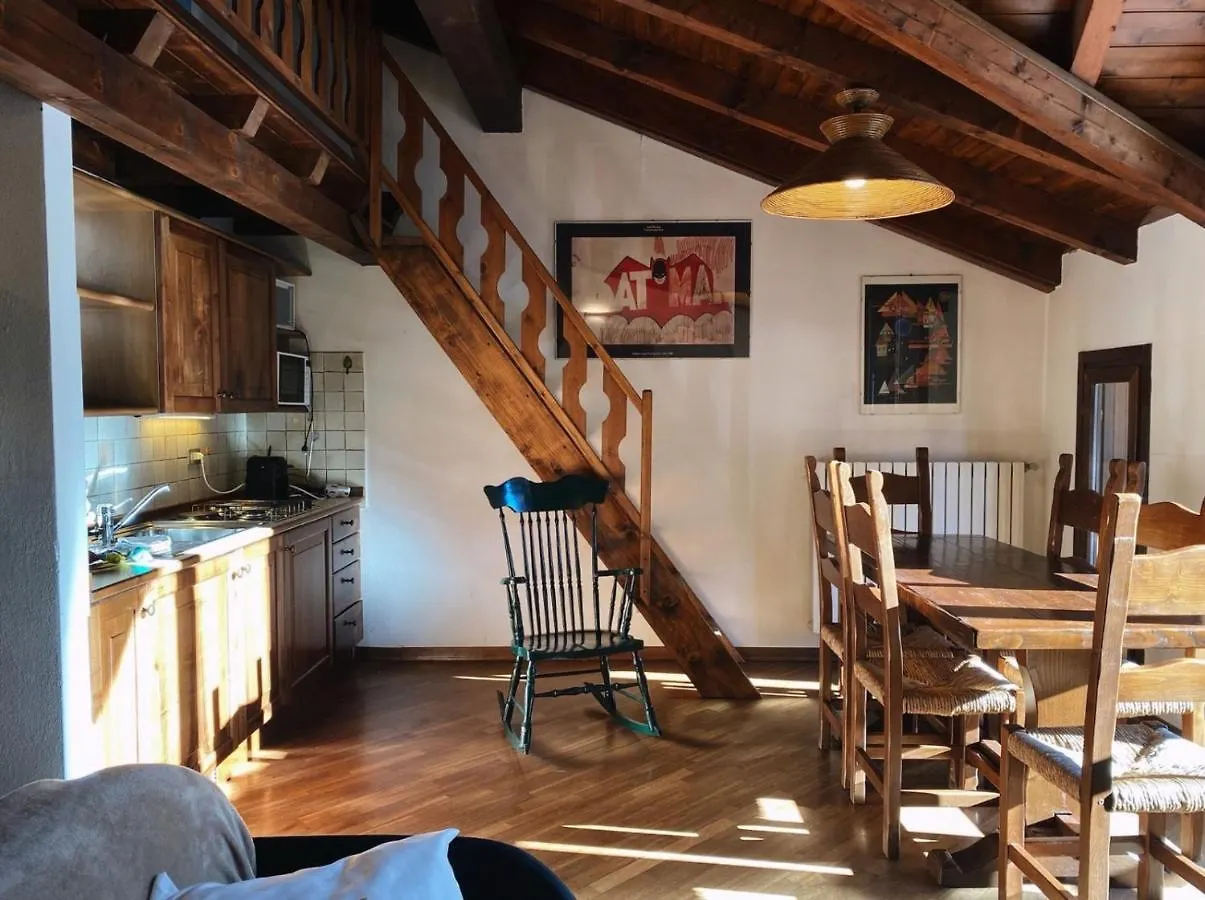 Mansarda Bucaneve Villa d'Allegno Italien